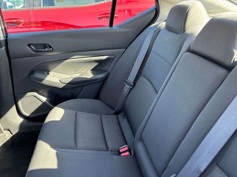 Used 2025 Nissan Altima 2.5 SV image 39