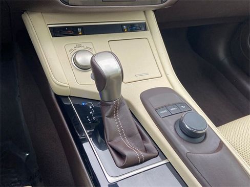 Used 2018 Lexus ES 350 image 21