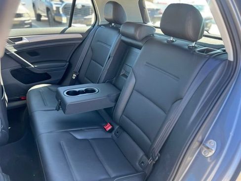Used 2015 Volkswagen Golf SE FWD image 11