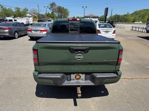 Used 2022 Nissan Frontier SV image 5