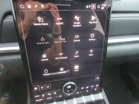 New 2026 GMC Terrain Elevation w/ Elevation Premium Package AWD/4WD image 16