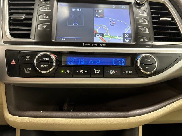 Used 2018 Toyota Highlander XLE FWD image 27