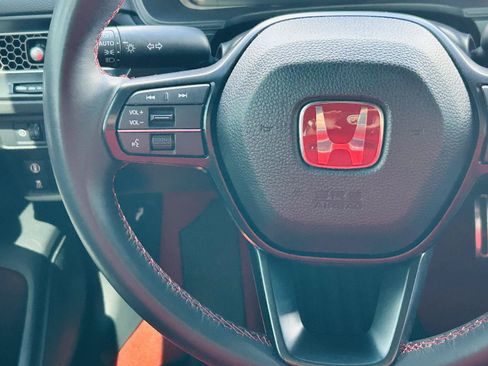 Used 2025 Honda Civic Type R image 15