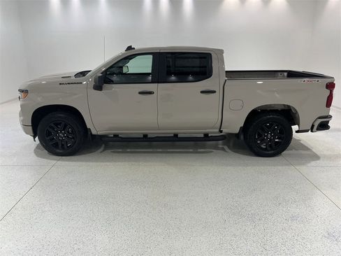 New 2026 Chevrolet Silverado 1500 Custom image 1