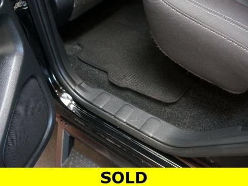 Certified 2022 Nissan Frontier SV AWD/4WD image 38