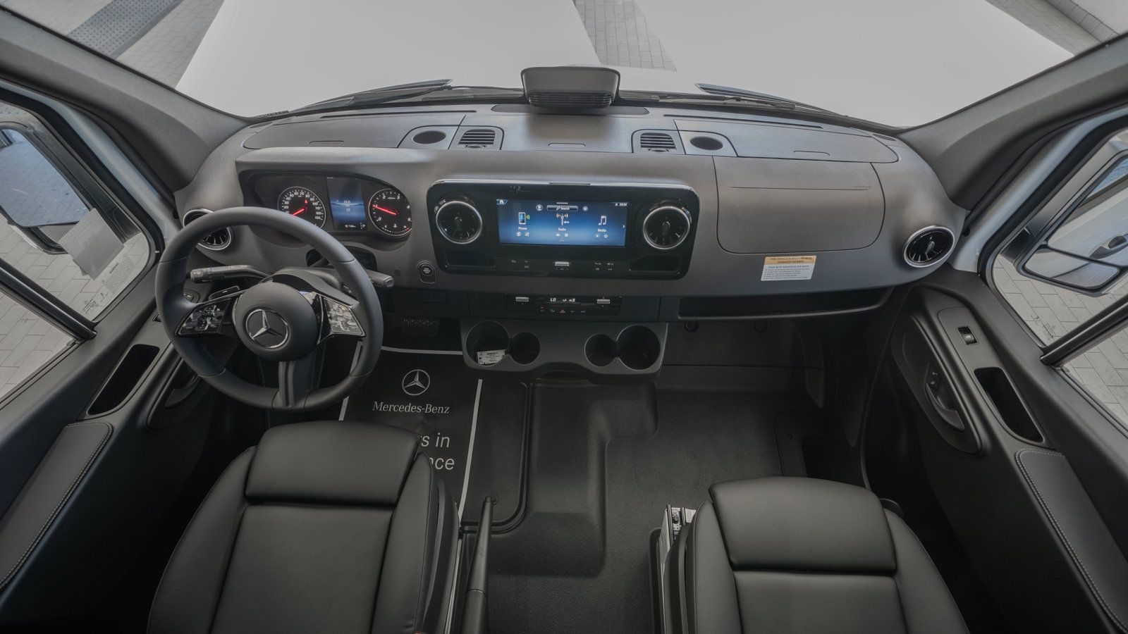 Used 2026 Mercedes-Benz Sprinter 2500 image 8