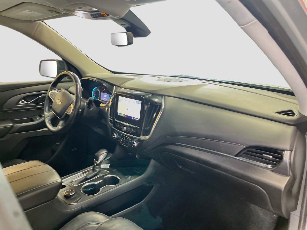 Used 2021 Chevrolet Traverse Premier w/ Redline Edition AWD/4WD image 32