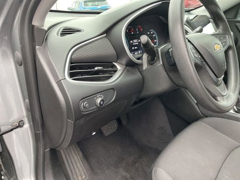 Used 2023 Chevrolet Malibu LT image 19
