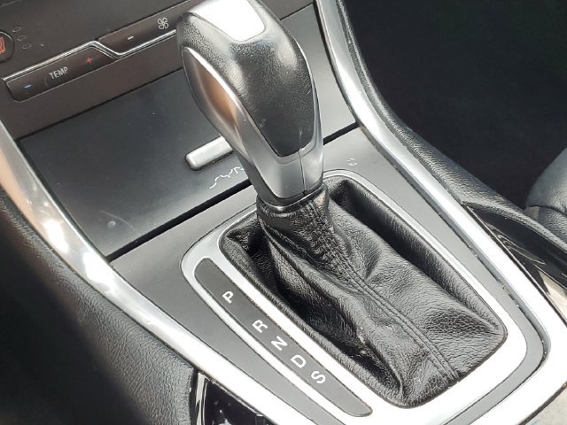 Used 2016 Ford Edge Titanium w/ Technology Package FWD image 30