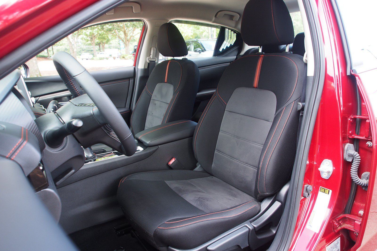 Used 2024 Nissan Sentra SR FWD image 16