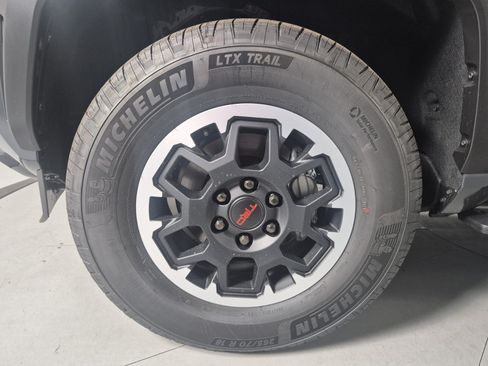 New 2026 Toyota 4Runner Limited AWD/4WD image 10