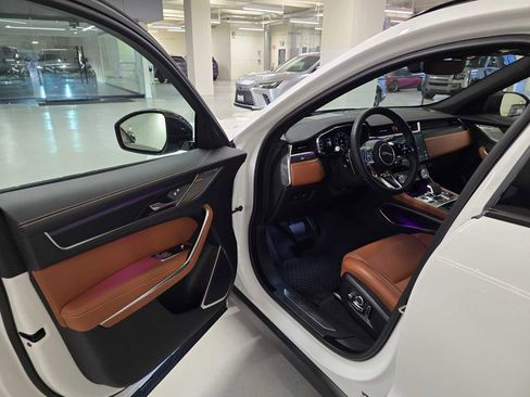 Used 2025 Jaguar F-PACE R-Dynamic S image 22