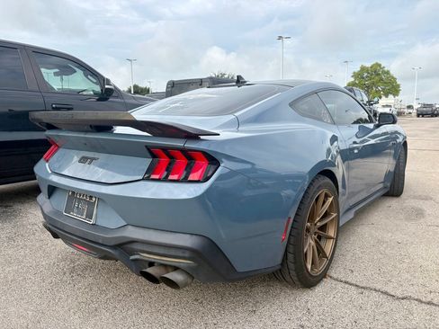 Used 2024 Ford Mustang GT RWD image 3