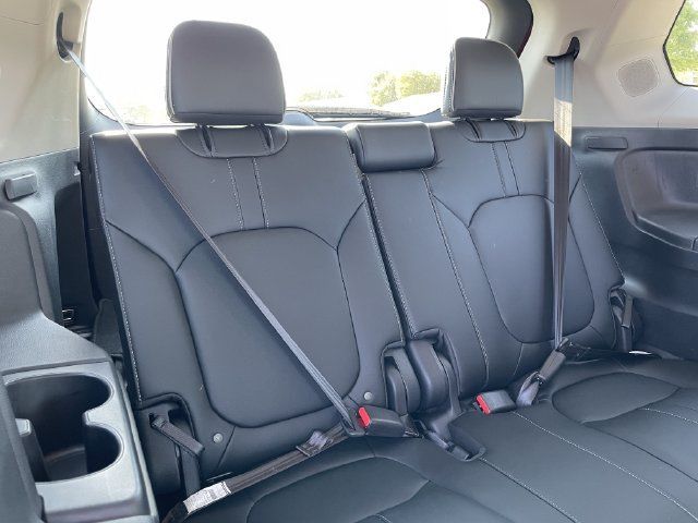 Used 2025 Honda Pilot Elite image 30
