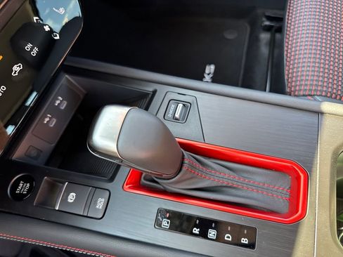 New 2026 Nissan Kicks SR w/ Cold Weather Package image 18