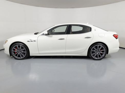 Used 2023 Maserati Ghibli GT image 3