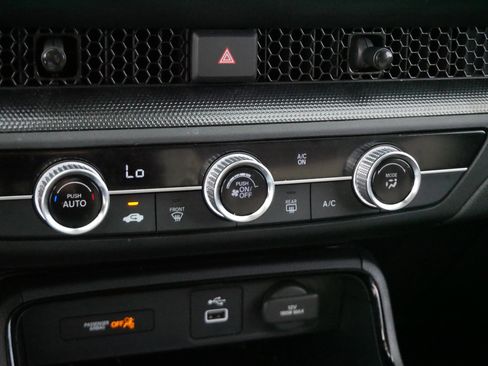 Used 2024 Honda CR-V LX image 23