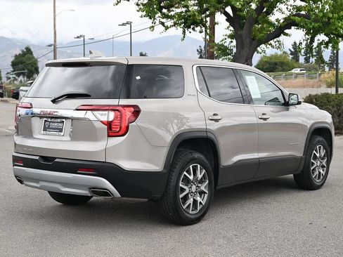 Used 2022 GMC Acadia SLE FWD image 5