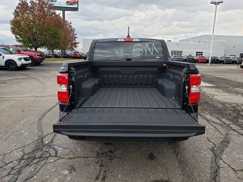 New 2025 Ford Maverick XL image 10