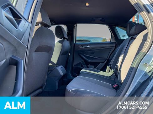 Used 2025 Volkswagen Jetta Sport image 14