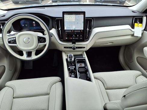 New 2026 Volvo XC60 B5 Ultra w/ Protection Package Premier image 10