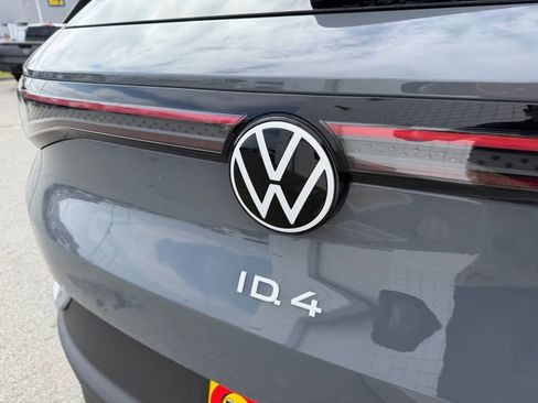 New 2026 Volkswagen ID.4 Pro AWD/4WD image 11