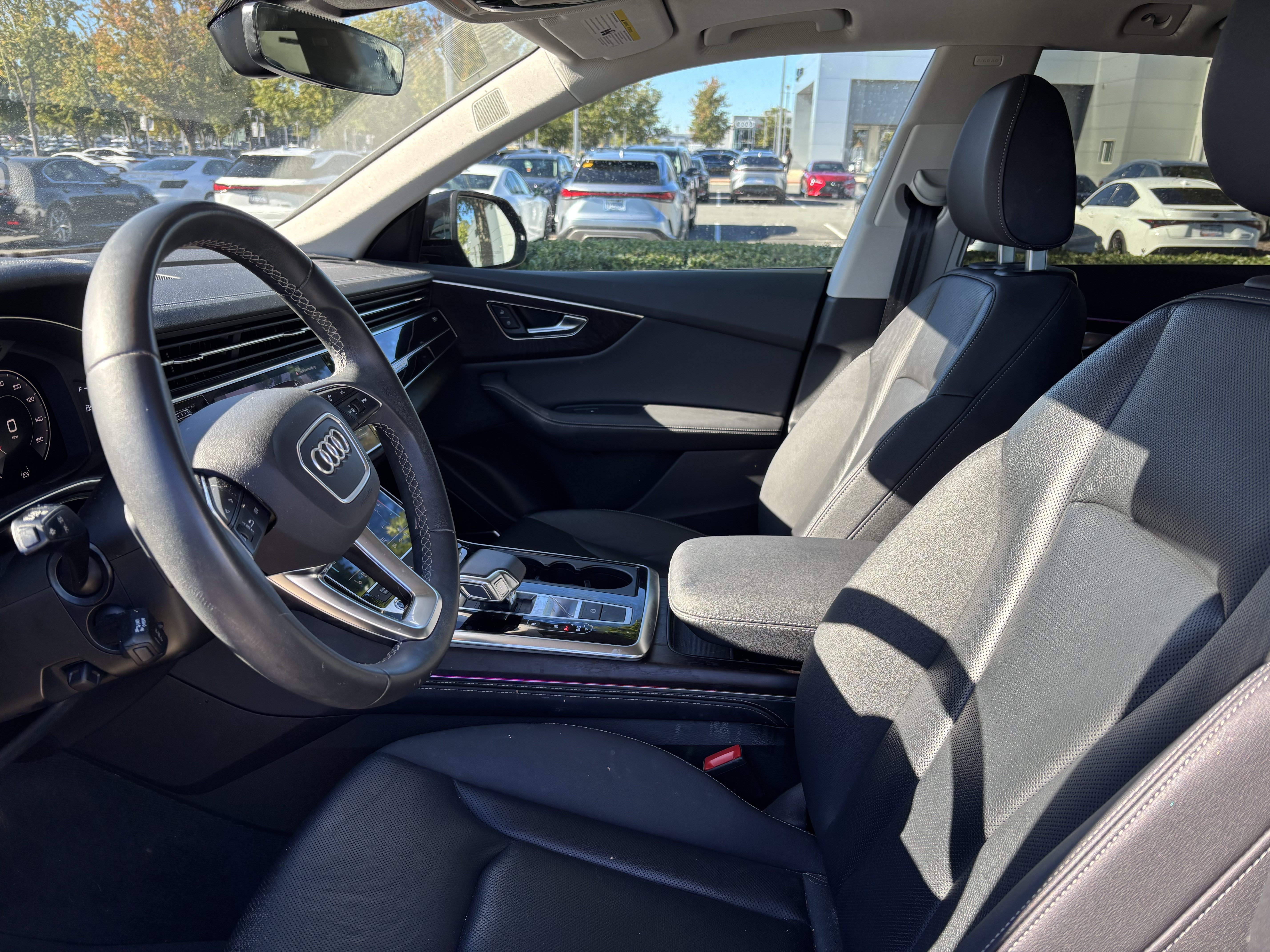 Used 2023 Audi Q8 Premium Plus w/ Premium Plus Package AWD/4WD image 16
