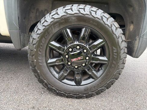 Used 2026 GMC Sierra 2500 AT4 w/ AT4 Premium Plus Package AWD/4WD image 37