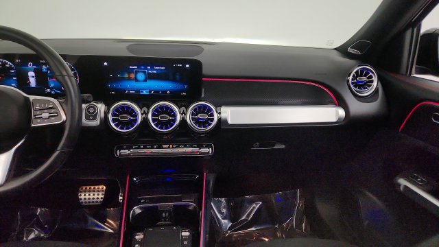 Used 2023 Mercedes-Benz GLB 250 w/ AMG Line image 57