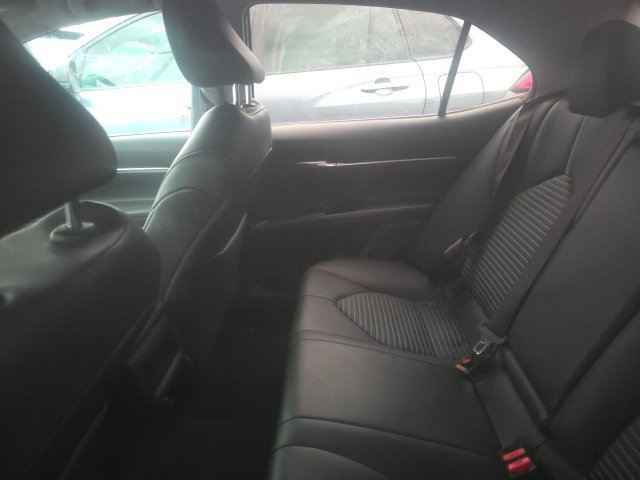 Used 2021 Toyota Camry SE FWD image 12