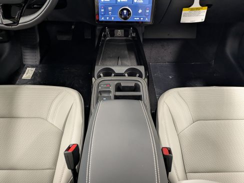 New 2025 Ford Mustang Mach-E Premium image 20