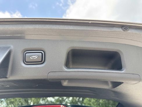 Used 2020 Hyundai Santa Fe SEL w/ Convenience Package FWD image 12