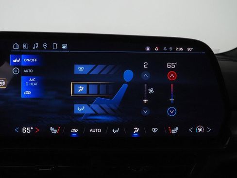 Used 2024 Chevrolet Equinox EV RS image 43