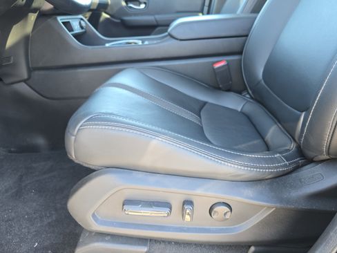 Used 2025 Honda Pilot Touring image 27