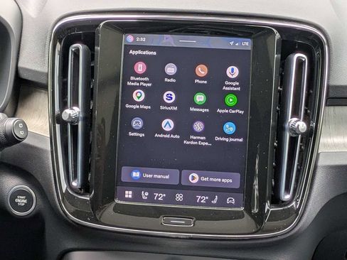 Certified 2023 Volvo XC40 B5 Ultimate w/ Climate Package AWD/4WD image 17