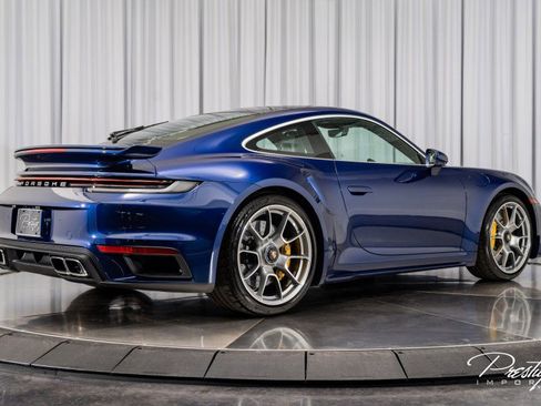 Used 2022 Porsche 911 Turbo image 16