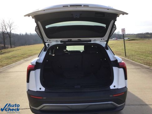 Used 2024 Chevrolet Blazer EV LT image 5