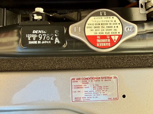 Used 2000 Honda S2000 image 74