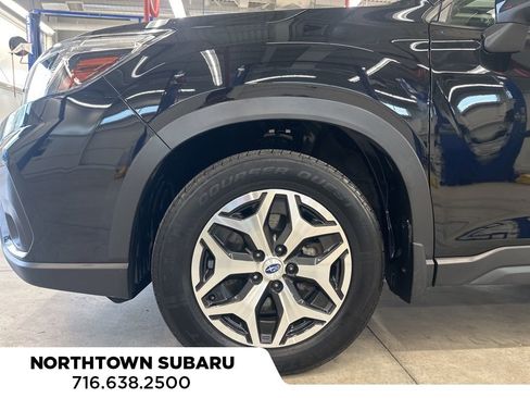 Used 2020 Subaru Forester Premium AWD/4WD image 29