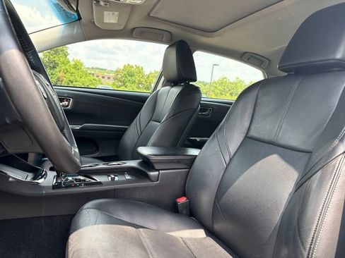 Used 2018 Toyota Avalon XLE Premium FWD image 13