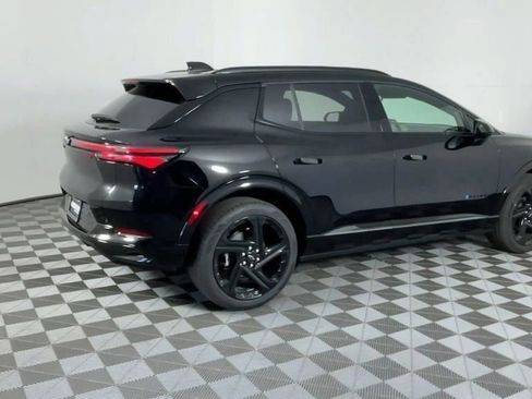 New 2025 Chevrolet Equinox EV RS image 4