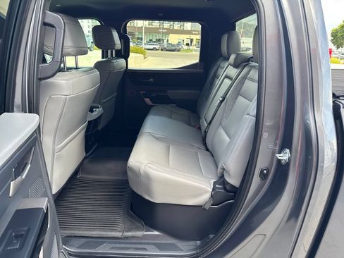 Used 2025 Toyota Tundra Limited AWD/4WD image 24
