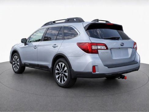 Used 2016 Subaru Outback 2.5i Limited w/ Popular Package #4 AWD/4WD image 3