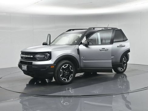 Certified 2022 Ford Bronco Sport Outer Banks w/ Tech Package AWD/4WD image 34