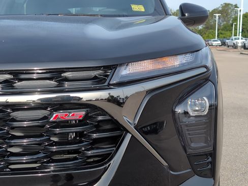 New 2026 Chevrolet Trax RS w/ Sunroof Package FWD image 12