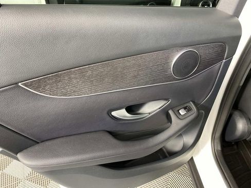 Used 2021 Mercedes-Benz GLC 300 GLC 300 image 27