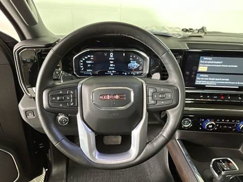 Used 2023 GMC Sierra 1500 SLT w/ SLT Convenience Package AWD/4WD image 14