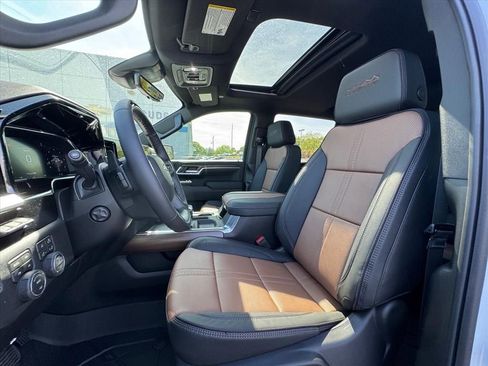 New 2026 Chevrolet Silverado 1500 High Country AWD/4WD image 15