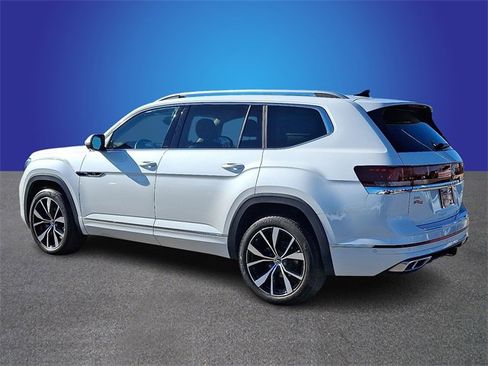Used 2024 Volkswagen Atlas SEL Premium R-Line image 6