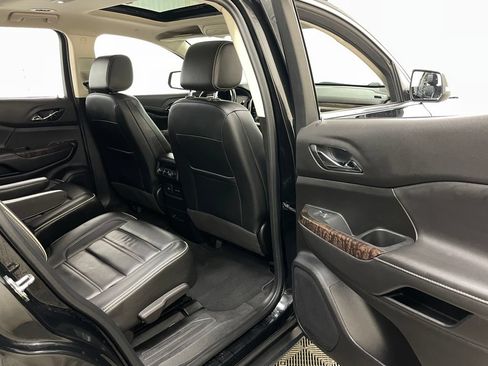 Used 2023 GMC Acadia Denali FWD image 44